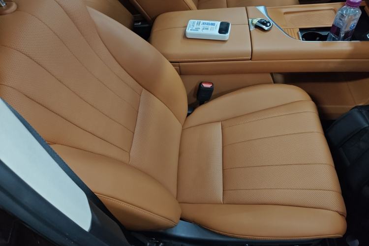 Used Wey Lanshan 2025 Four-Wheel Drive Ultra Right Front Seat