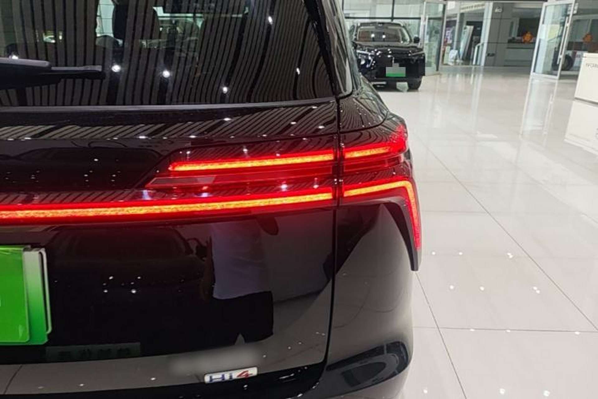 Used Wey Lanshan 2025 Four-Wheel Drive Max Right Rear Taillight