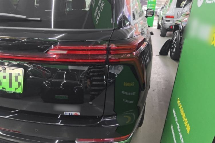 Used Wey Lanshan 2025 Four-Wheel Drive Ultra Right Rear Taillight