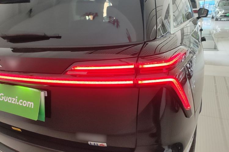 Used Wey Lanshan 2025 Four-Wheel Drive Ultra Right Rear Taillight