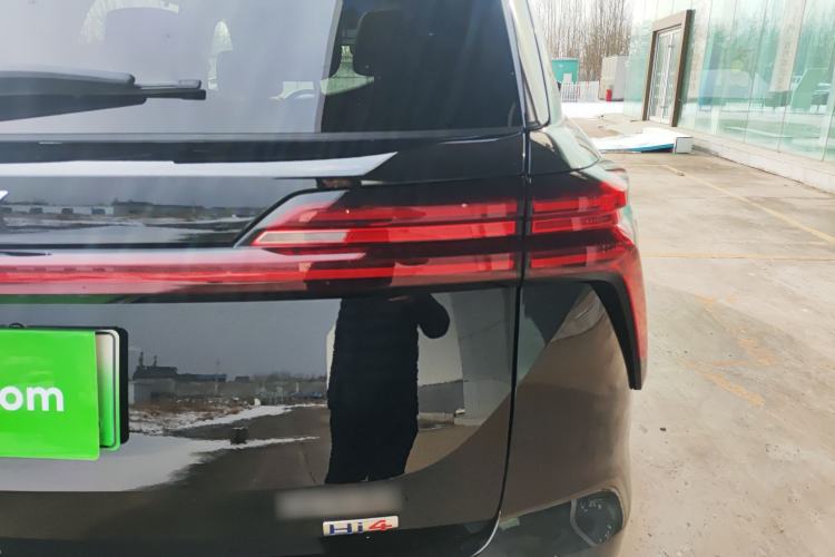 Used Wey Lanshan 2025 Four-Wheel Drive Ultra Right Rear Taillight
