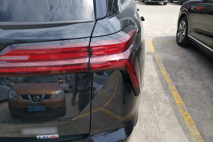 Used Wey Lanshan 2025 Four-Wheel Drive Ultra Right Rear Taillight