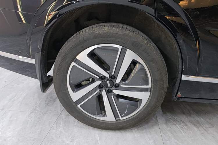 Used Wey Lanshan 2025 Four-Wheel Drive Max Right Rear Wheel Hub