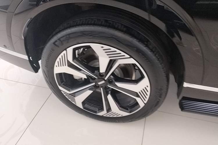 Used Wey Lanshan 2025 Four-Wheel Drive Max Right Rear Wheel Hub