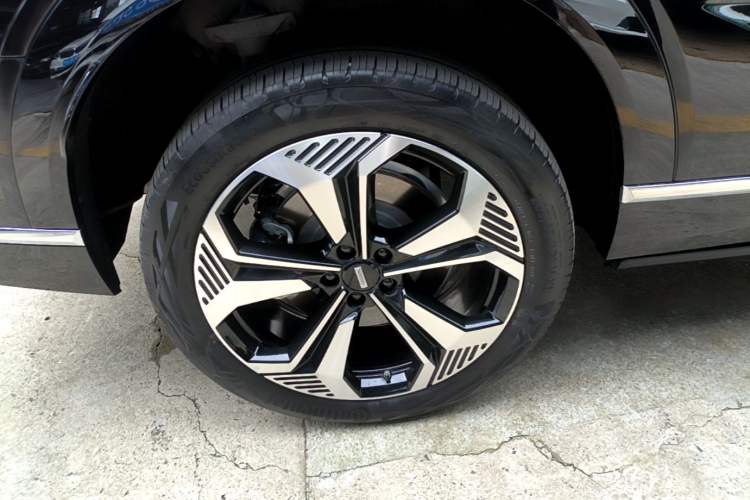 Used Wey Lanshan 2025 Four-Wheel Drive Max Right Rear Wheel Hub
