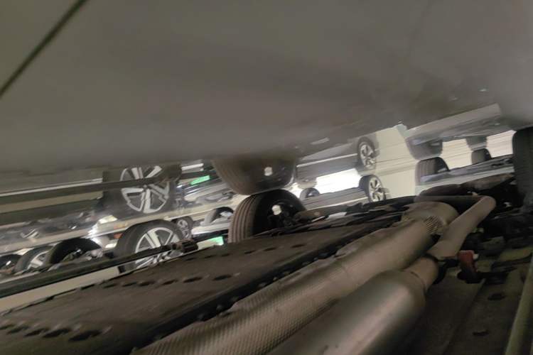 Used Wey Lanshan 2025 Four-Wheel Drive Ultra Right Side Sill