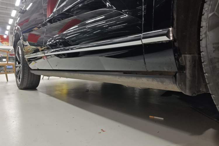 Used Wey Lanshan 2025 Four-Wheel Drive Ultra Right Side Sill
