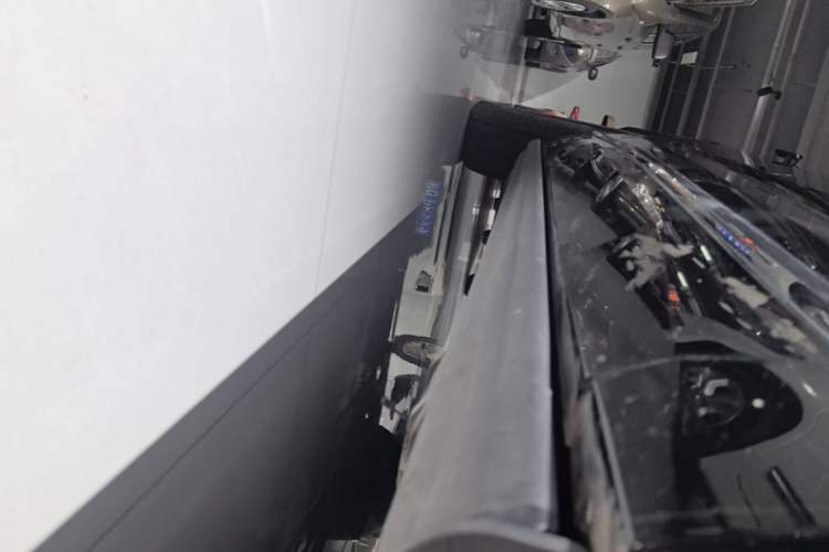 Used Wey Lanshan 2025 Four-Wheel Drive Max Right Side Sill