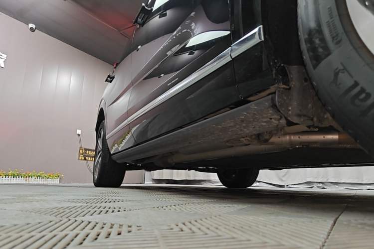 Used Wey Lanshan 2025 Four-Wheel Drive Max Right Side Sill