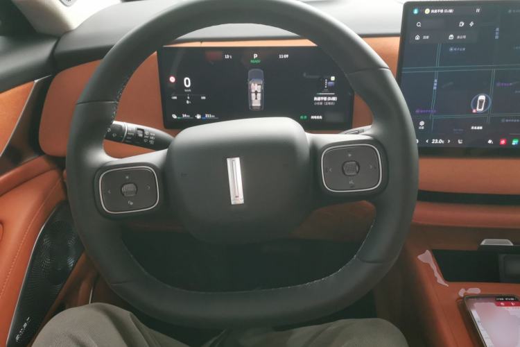 Used Wey Lanshan 2025 Four-Wheel Drive Ultra Steering Wheel