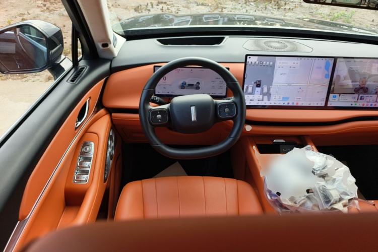 Used Wey Lanshan 2025 Four-Wheel Drive Max Steering Wheel