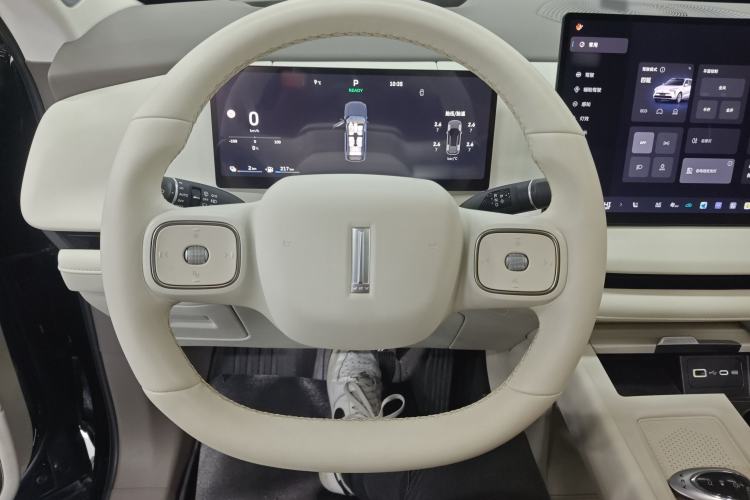Used Wey Lanshan 2025 Four-Wheel Drive Max Steering Wheel