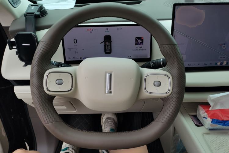 Used Wey Lanshan 2025 Four-Wheel Drive Max Steering Wheel