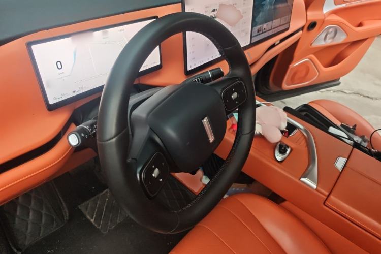 Used Wey Lanshan 2025 Four-Wheel Drive Max Steering Wheel