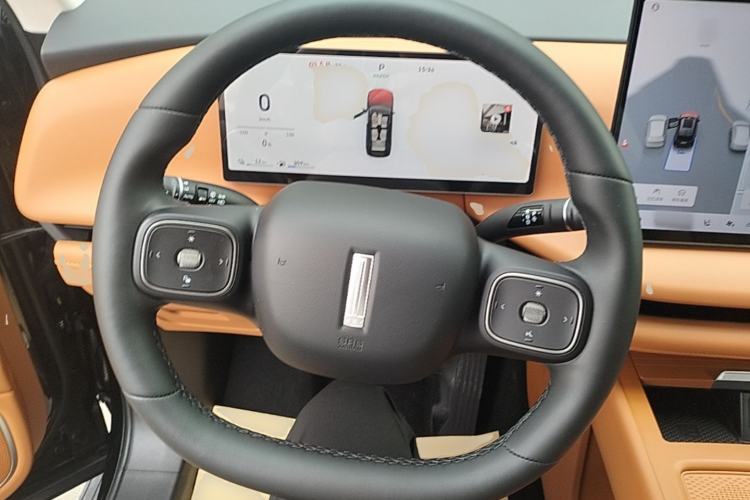 Used Wey Lanshan 2025 Four-Wheel Drive Max Steering Wheel