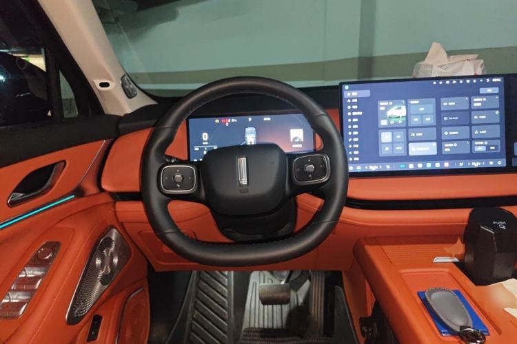 Used Wey Lanshan 2025 Four-Wheel Drive Max Steering Wheel
