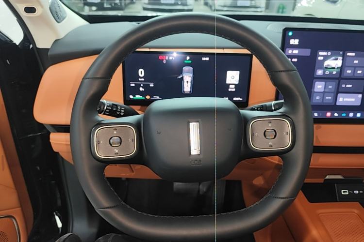 Used Wey Lanshan 2025 Four-Wheel Drive Max Steering Wheel