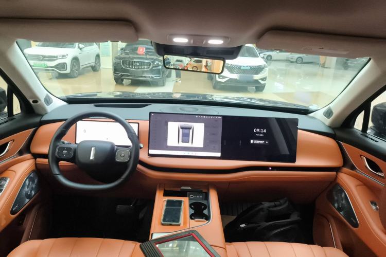 Used Wey Lanshan 2025 Four-Wheel Drive Max Center Console