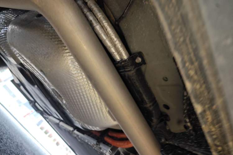 Used Wey Lanshan 2025 Four-Wheel Drive Max Chassis Rear Right