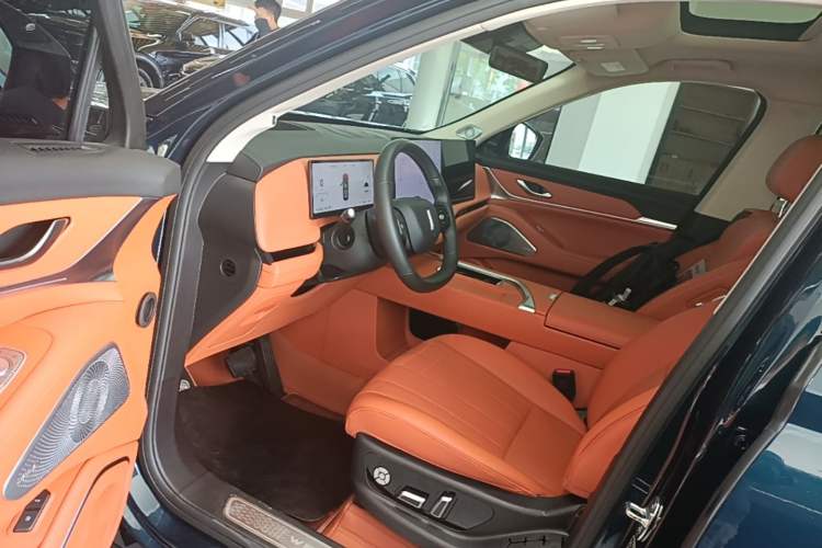 Used Wey Lanshan 2025 Four-Wheel Drive Max Driver Seat