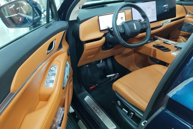 Used Wey Lanshan 2025 Four-Wheel Drive Max Driver Seat