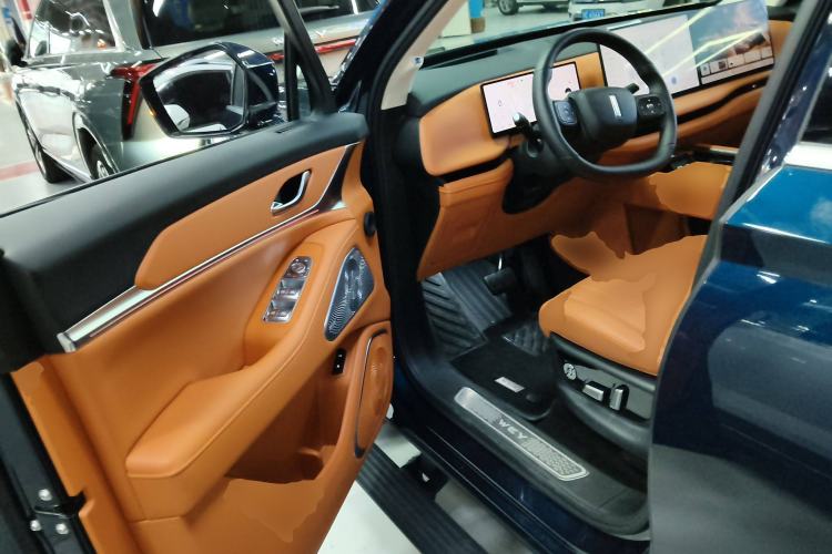 Used Wey Lanshan 2025 Four-Wheel Drive Max Driver Seat