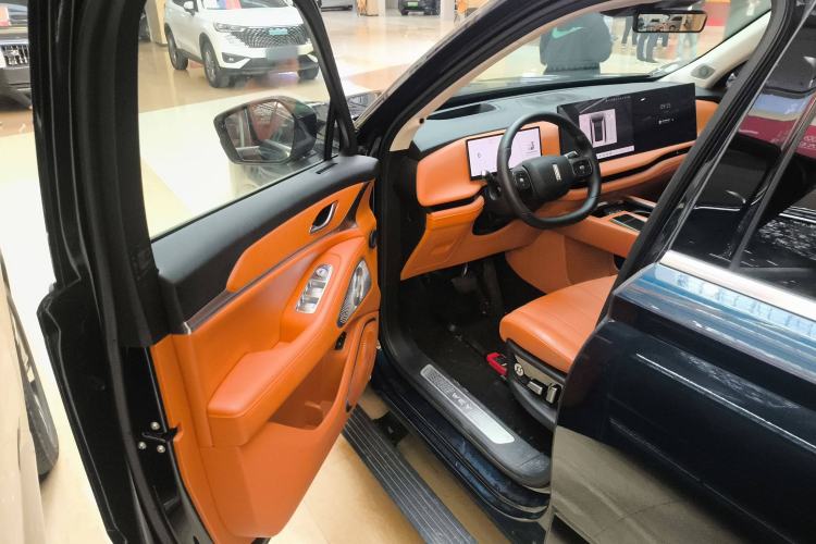 Used Wey Lanshan 2025 Four-Wheel Drive Max Driver Seat