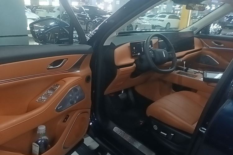 Used Wey Lanshan 2025 Four-Wheel Drive Max Driver Seat