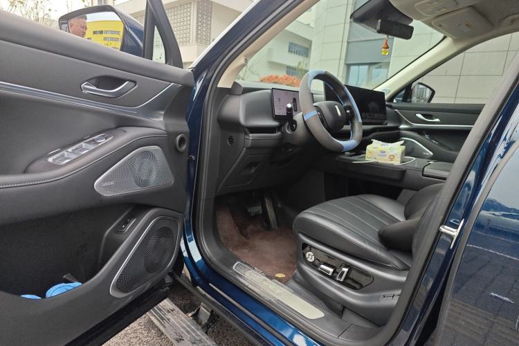 Used Wey Lanshan 2025 Four-Wheel Drive Max Driver Seat