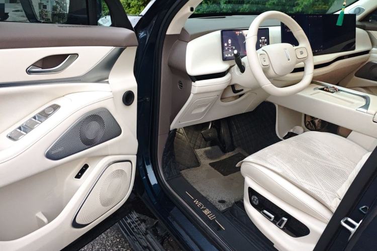 Used Wey Lanshan 2025 Four-Wheel Drive Max Driver Seat
