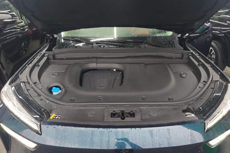 Used Wey Lanshan 2025 Four-Wheel Drive Max Engine Bay