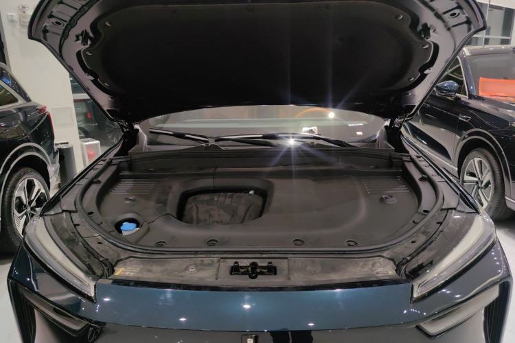 Used Wey Lanshan 2025 Four-Wheel Drive Max Engine Bay