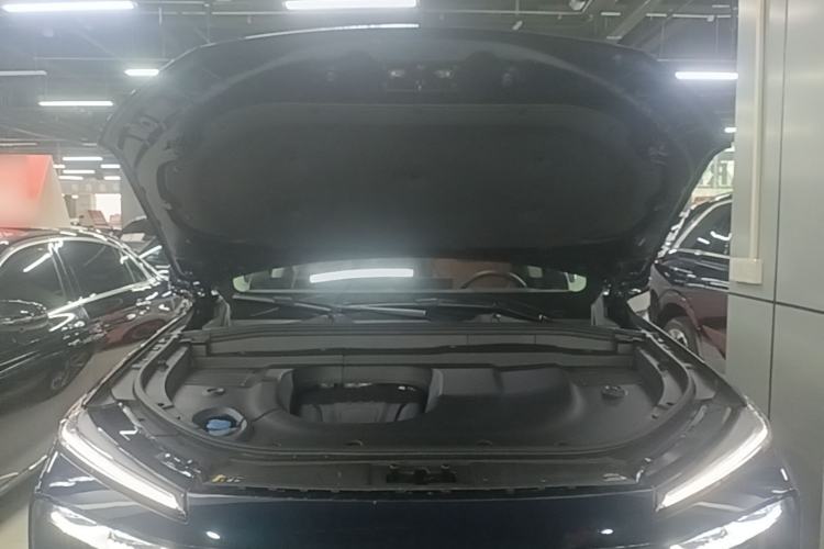 Used Wey Lanshan 2025 Four-Wheel Drive Max Engine Bay