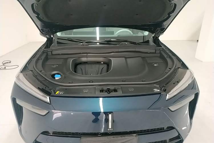Used Wey Lanshan 2025 Four-Wheel Drive Max Engine Bay