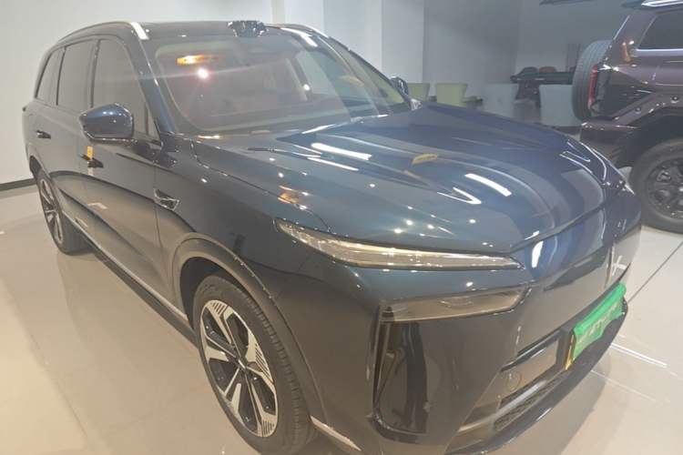 Used Wey Lanshan 2025 Four-Wheel Drive Max Front Right 45 Deg
