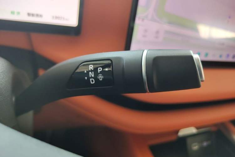 Used Wey Lanshan 2025 Four-Wheel Drive Max Gear Lever