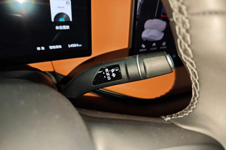 Used Wey Lanshan 2025 Four-Wheel Drive Max Gear Lever