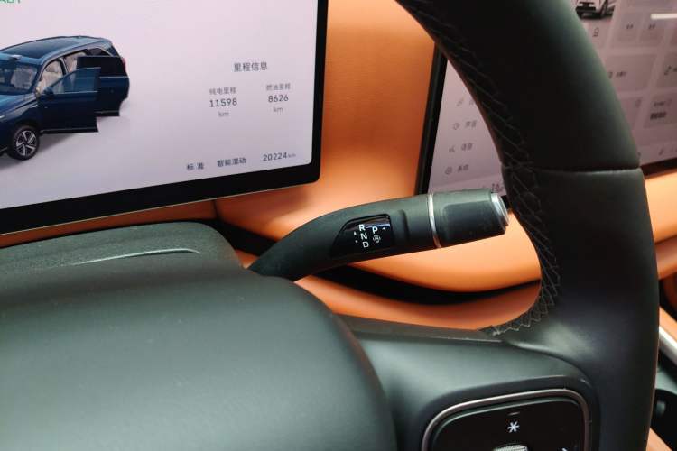 Used Wey Lanshan 2025 Four-Wheel Drive Max Gear Lever