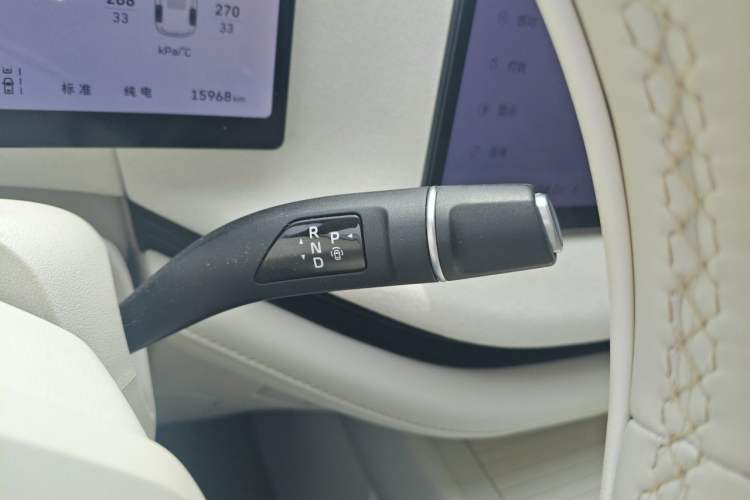 Used Wey Lanshan 2025 Four-Wheel Drive Ultra Gear Lever