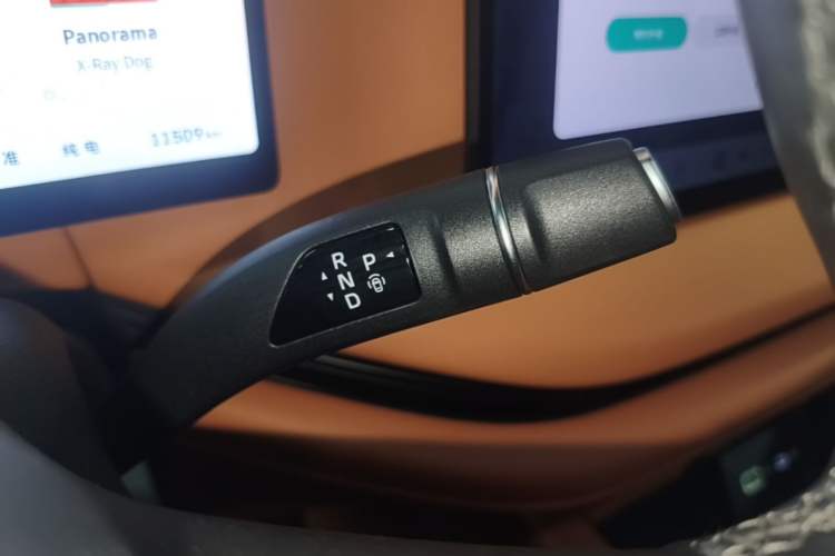Used Wey Lanshan 2025 Four-Wheel Drive Max Gear Lever