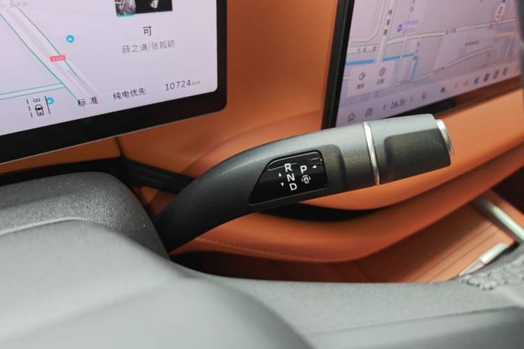 Used Wey Lanshan 2025 Four-Wheel Drive Max Gear Lever