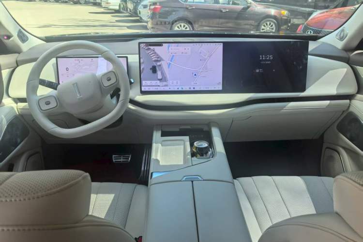 Used Wey Lanshan 2025 Four-Wheel Drive Max Interior 1