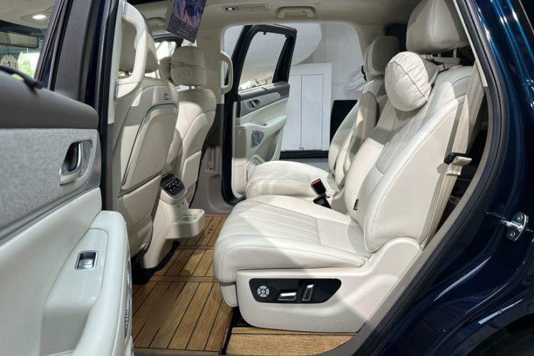 Used Wey Lanshan 2025 Four-Wheel Drive Ultra Interior 12