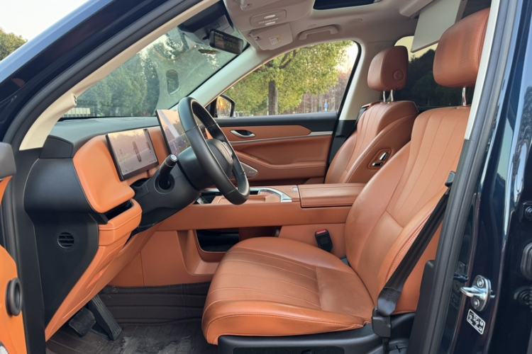 Used Wey Lanshan 2025 Four-Wheel Drive Max Interior 2