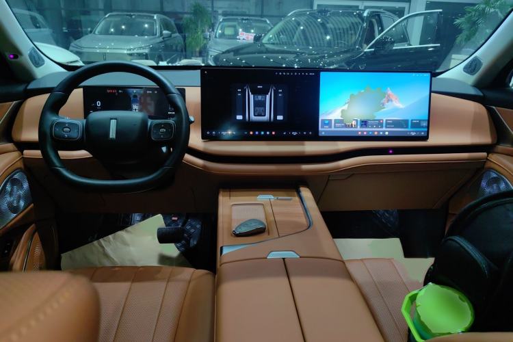 Used Wey Lanshan 2025 Four-Wheel Drive Max Interior 2