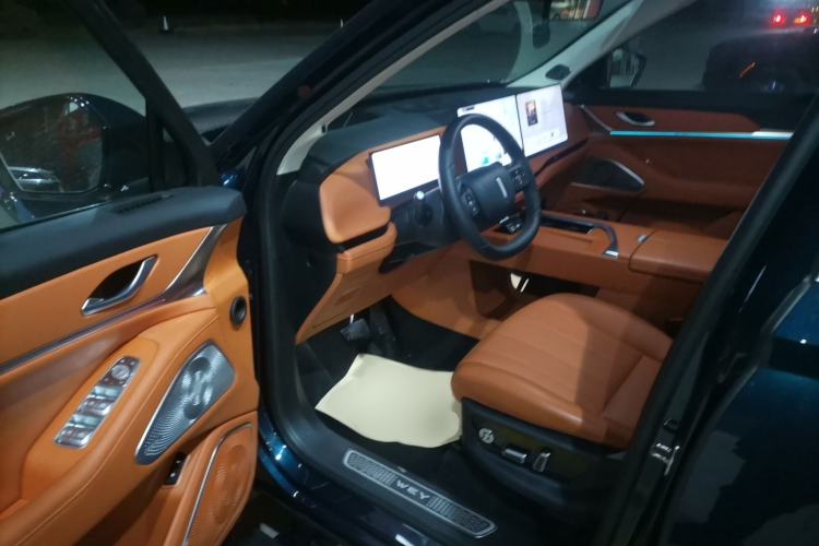 Used Wey Lanshan 2025 Four-Wheel Drive Max Interior 3