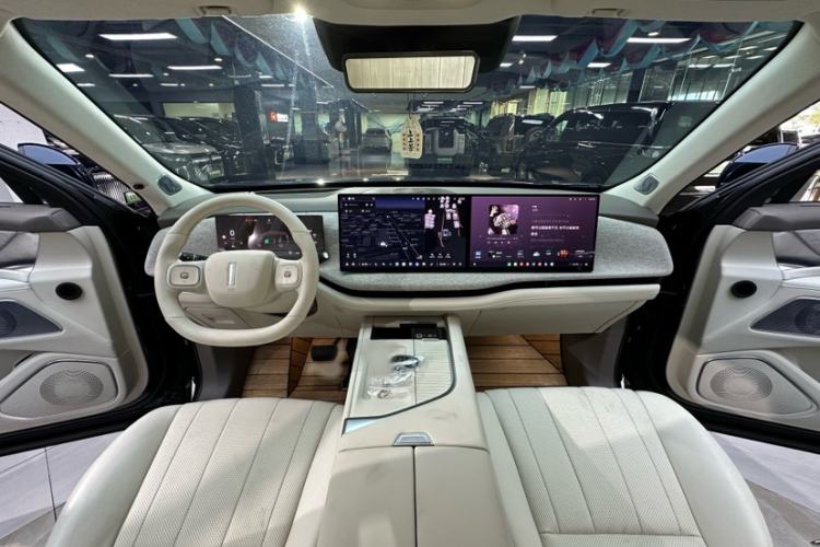 Used Wey Lanshan 2025 Four-Wheel Drive Ultra Interior 3