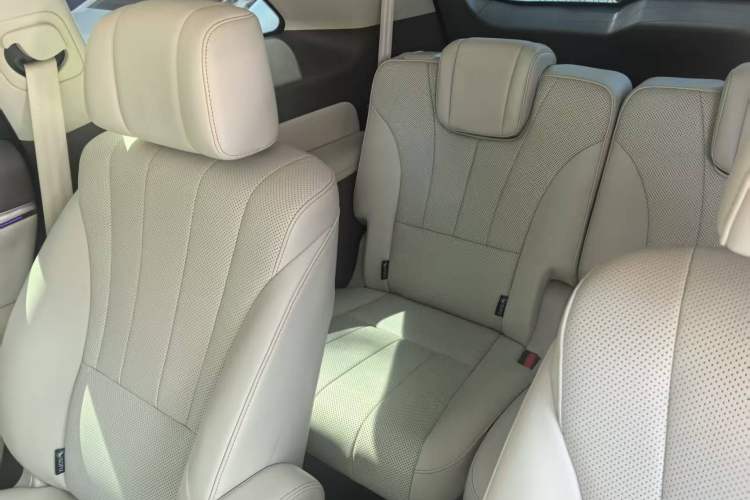 Used Wey Lanshan 2025 Four-Wheel Drive Max Interior 5