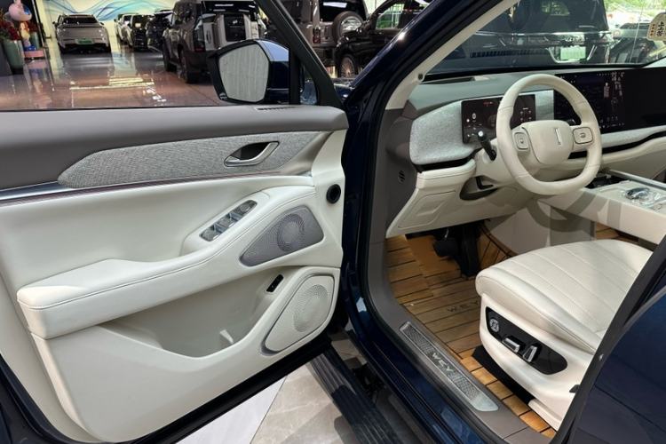 Used Wey Lanshan 2025 Four-Wheel Drive Ultra Interior 9