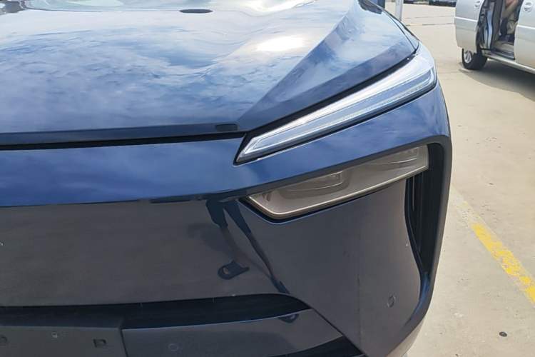 Used Wey Lanshan 2025 Four-Wheel Drive Max Left Front Headlight